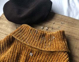 黄色系ファッションとのコーデ